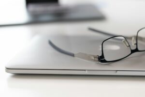 Czy lekarz online pomaga szybciej niż przychodnia stacjonarna?