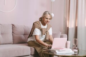 Recepta online na leki na menopauzę – jak wygląda konsultacja?